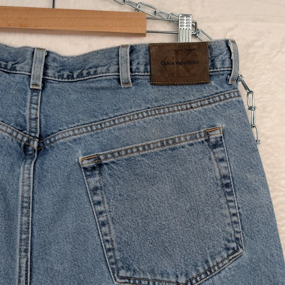 VTG Calvin Klein Jeans Men's 38x30 Blue Light Wash Easy Fit Tapered Relaxed 90s